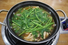 봉덕칼국수 음식점 정보와 주변 관광 명소 및 근처 맛집 여행 정보