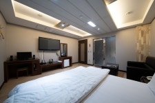 고려호텔 숙박 정보와 주변 관광 명소 및 근처 맛집 여행 정보