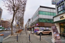 유중아트센터 문화 정보와 주변 관광 명소 및 근처 맛집 여행 정보