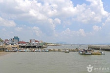 곰소항 관광 정보와 주변 관광 명소 및 근처 맛집 여행 정보