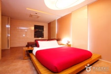 트리아 관광호텔 숙박 정보와 주변 관광 명소 및 근처 맛집 여행 정보