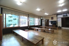 Neutinamu Hoetjip (느티나무횟집) - Restaurant - Korea Reise- und Tourismusinformation