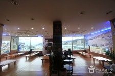 Haedong Hoetjip (해동횟집) - Restaurant - Korea travel and tourism information