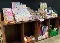 오래된 잡화점 쇼핑 정보와 주변 관광 명소 및 근처 맛집 여행 정보