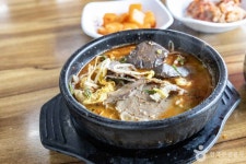 모이세해장국 음식점 정보와 주변 관광 명소 및 근처 맛집 여행 정보