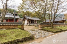 화양구곡 맑은 물에 시 한수를 읊으며 청록을 즐기다. [웰촌] - 주변 여행 및 근처 관광 명소 - 국내 여행 정보와 관광 명소 정보