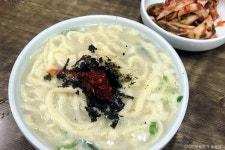 프라자손칼국수 음식점 정보와 주변 관광 명소 및 근처 맛집 여행 정보