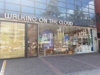 Walking On The Cloud - Sinsa Branch [Tax Refund Shop] (워킹온더클라우드 신사) - Shopping - Korea travel and tourism information