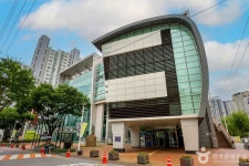 봉산문화회관 문화 정보와 주변 관광 명소 및 근처 맛집 여행 정보