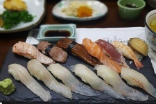 금강회초밥 음식점 정보와 주변 관광 명소 및 근처 맛집 여행 정보