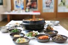 사계절횟집 음식점 정보와 주변 관광 명소 및 근처 맛집 여행 정보