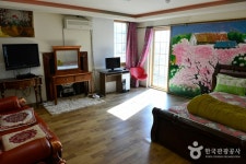 솔까치펜션 숙박 정보와 주변 관광 명소 및 근처 맛집 여행 정보