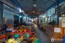 서대구시장 쇼핑 정보와 주변 관광 명소 및 근처 맛집 여행 정보