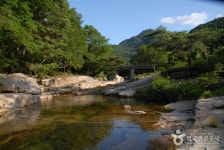 Songgyegyegok Valley (송계계곡) - Sightseeing - Korea travel and tourism information