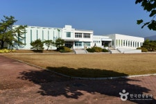 Filial Son Jung Jaesu Memorial Hall (효자 정재수 기념관) - Culture - Korea travel and tourism information