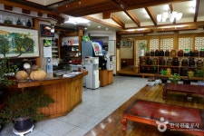 Gyeongdong Sanchae Sikdang (경동산채식당) - Restaurant - Korea travel and tourism information