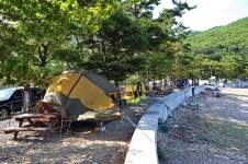 항도몽돌해변캠핑장 레저스포츠 정보와 주변 관광 명소 및 근처 맛집 여행 정보