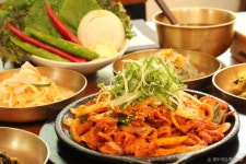 열두대문 계절밥상 음식점 정보와 주변 관광 명소 및 근처 맛집 여행 정보