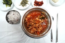 Jeongin Hoesikdang (정인회식당) - Restaurant - Korea travel and tourism information