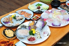 털보선장횟집 음식점 정보와 주변 관광 명소 및 근처 맛집 여행 정보