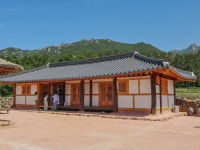 Baegun Teahouse (Lee Han-young Tea Culture Center) (백운차실 (이한영 차문화원)) - Restaurant - Korea travel and tourism... 