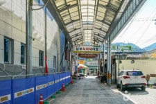 동명장 (4, 9일) 쇼핑 정보와 주변 관광 명소 및 근처 맛집 여행 정보