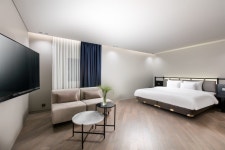 에스알 호텔 스위츠(SR HOTEL SUITES) 숙박 정보와 주변 관광 명소 및 근처 맛집 여행 정보