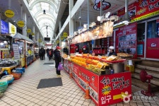 Sokcho Tourist & Fishery Market (Formerly, Jungang Market) (속초 관광수산시장 (구: 중앙시장)) - Shopping - Korea travel and... 
