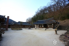 湖岩 李秉喆先生生家（호암 이병철선생 생가） - 観光 - 韓国旅行・観光情報