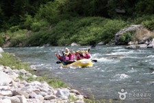 Naerincheon Stream Rafting (내린천 래프팅) - Leisure - Korea travel and tourism information