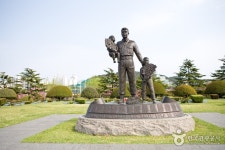 부산문화회관 - 주변 여행 및 근처 관광 명소 - 국내 여행 정보와 관광 명소 정보