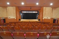서산시문화회관 문화 정보와 주변 관광 명소 및 근처 맛집 여행 정보