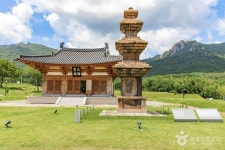 월남사지 관광 정보와 주변 관광 명소 및 근처 맛집 여행 정보