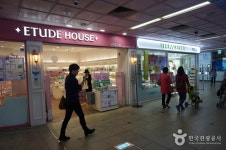 西面地下商店街（서면 지하도상가） - ショッピング - 韓国旅行・観光情報