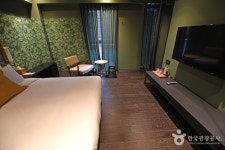 오이아호텔 숙박 정보와 주변 관광 명소 및 근처 맛집 여행 정보