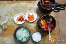 예전손칼국수 음식점 정보와 주변 관광 명소 및 근처 맛집 여행 정보