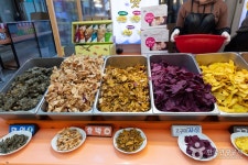 Sokcho Tourist & Fishery Market (Formerly, Jungang Market) (속초 관광수산시장 (구: 중앙시장)) - Shopping - Korea travel and... 