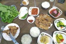 송현불고기 음식점 정보와 주변 관광 명소 및 근처 맛집 여행 정보