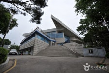 Incheon Metropolitan City Museum (인천광역시립박물관) - Culture - Korea travel and tourism information