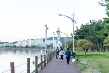 청초호 호수공원 관광 정보와 주변 관광 명소 및 근처 맛집 여행 정보