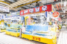 Sorae Fish Market (소래포구 종합어시장) - Shopping - Korea travel and tourism information