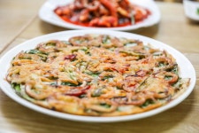 왕홍두깨연칼국수 음식점 정보와 주변 관광 명소 및 근처 맛집 여행 정보