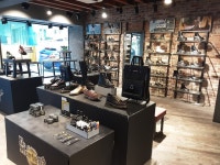 닥터마틴에어웨어가로수길점 | Dr. Martens - Garosugil Branch [Tax Refund Shop] (닥터마틴 가로수길점) - Shopping - Korea travel and tourism information