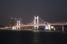 広安里海水浴場（광안리해수욕장） - 観光 - 韓国旅行・観光情報
