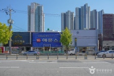 좌천동 가구거리 쇼핑 정보와 주변 관광 명소 및 근처 맛집 여행 정보