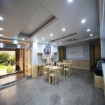 더 레드 하우스 숙박 정보와 주변 관광 명소 및 근처 맛집 여행 정보