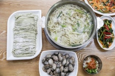 왕홍두깨연칼국수 - 주변 여행 및 근처 관광 명소 - 국내 여행 정보와 관광 명소 정보