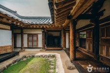향단 숙박 정보와 주변 관광 명소 및 근처 맛집 여행 정보