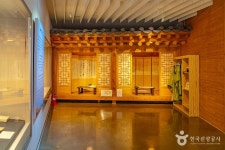 백호문학관 문화 정보와 주변 관광 명소 및 근처 맛집 여행 정보