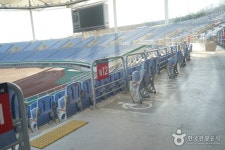 Incheon Munhak Stadium (Incheon World Cup Stadium) (인천문학경기장(인천월드컵경기장)) - Leisure - Korea travel and tourism... 